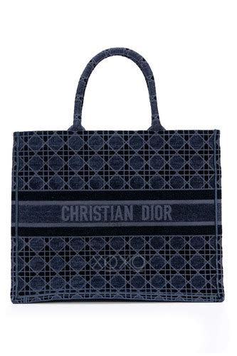 40 Christian Dior Interview Questions & Answers